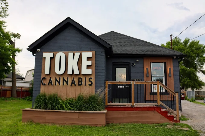 Toke Cannabis - St. Catharines store front