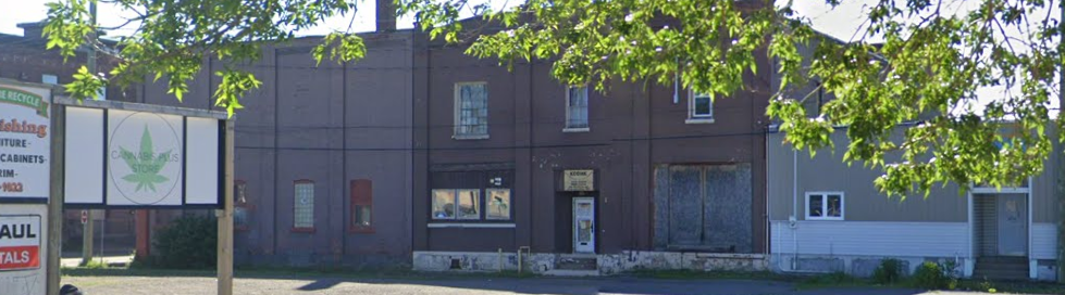 Cannabis Plus Store store front