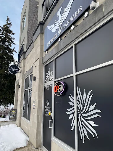 Phoenix Cannabis (Waterloo) store front