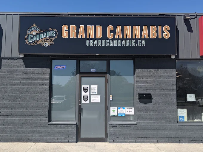 Grand Cannabis - Thorold store front