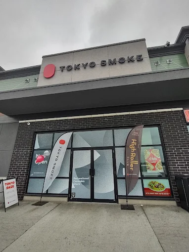 Tokyo Smoke - St. Thomas Talbot store front