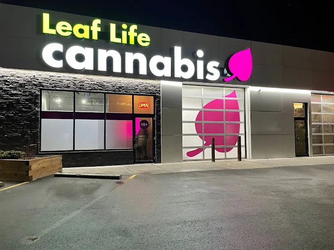 Leaf Life Cannabis - Kingsland (Chinook) store front
