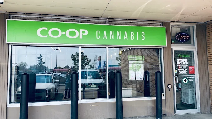 Co-op Cannabis-Forest Lawn store front