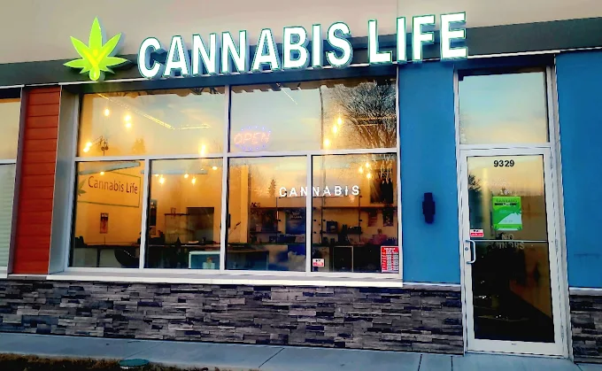 Cannabis Life - Cannabis Life store front