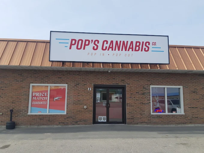 POP’S CANNABIS CO. STURGEON FALLS store front