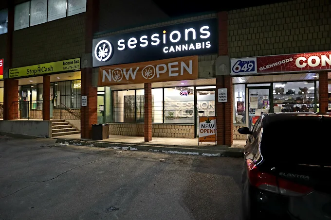 SESSIONS CANNABIS store front