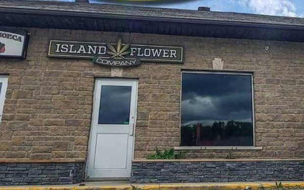 Cannabis Island - Akwesasne store front
