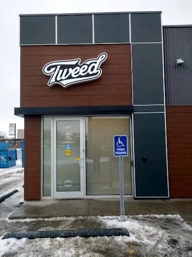 Tokyo Smoke - Regina Albert store front