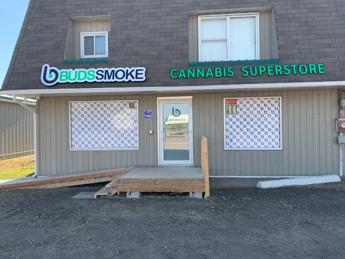 BUDSSMOKE - BUDSSMOKE - Rutherglen store front