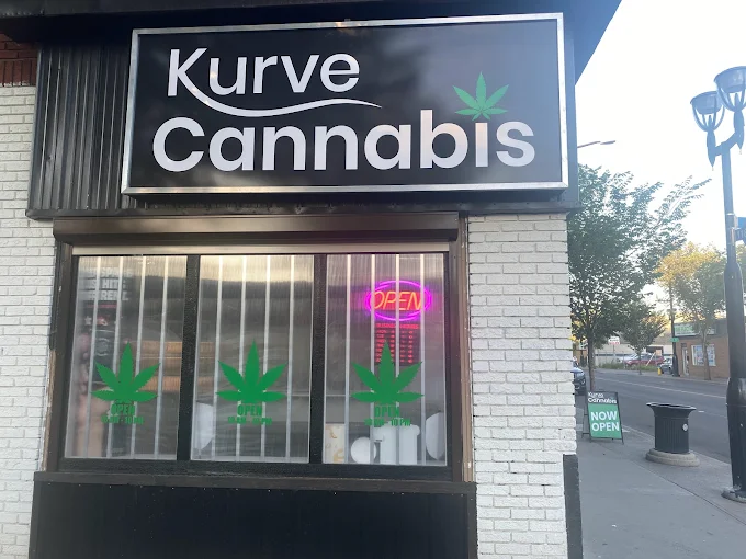 Kurve Cannabis store front