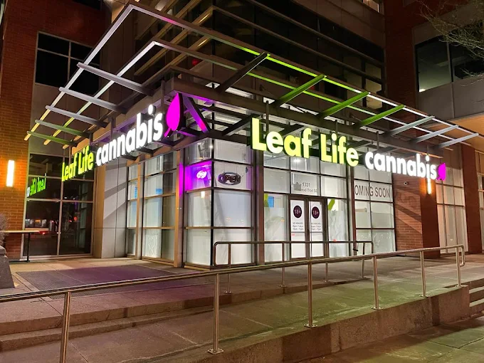 Leaf Life store front