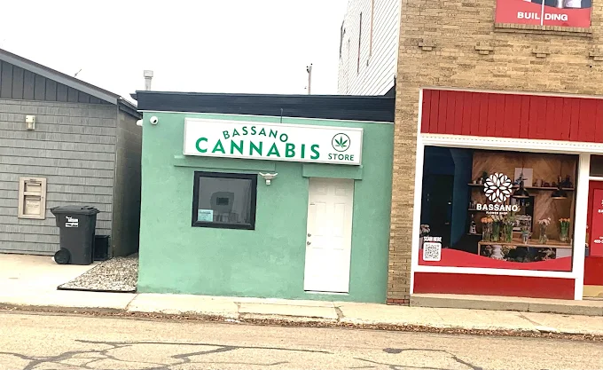 Bassano Cannabis Store store front