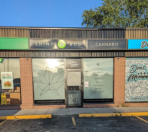 High Cannabis - Kingston store front