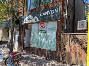 Canyon Cannabis - Dundas store front