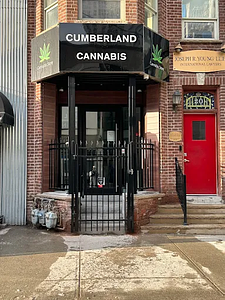 Cumberland Cannabis store front