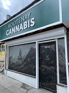 Kootenay Cannabis - Kingsway-Vancouver store front