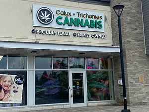 Calyx + Trichomes Cannabis - Highway 15 store front