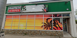 Island Smoke - Hamilton store front