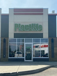 Plantlife Cannabis - Spruce Grove store front