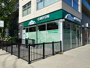 Canyon Cannabis - Queen store front