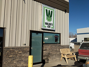 Waldo's 420 - South store front