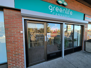 Greenlife Cannabis - Calgary store front