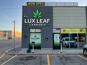 Lux Leaf - Red Deer store front
