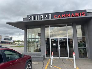 Four20 - Chinook store front