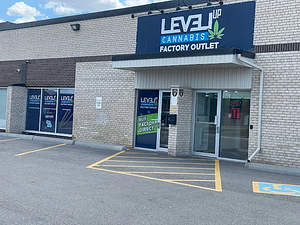 Level Up Cannabis Factory Outlet store front