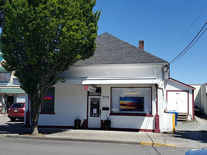 Buds Cannabis - Sidney store front
