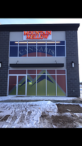 Mountain Mellow Cannabis store front