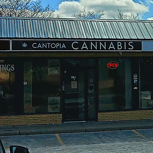 Cantopia Cannabis Co. - Brampton (Queen St) store front
