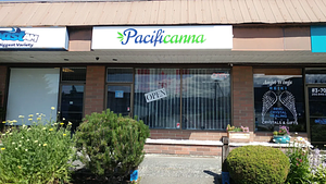 Pacificanna - Port Hardy store front