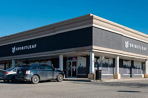 Spiritleaf - Ambassador Plaza store front