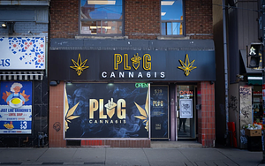 Plug Canna6is - St. Clair store front