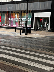 Tokyo Smoke - CF Ottawa Rideau store front