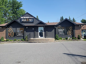 Highties Cannabis Store - Embrun store front