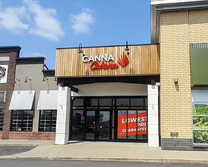 Canna Cabana - Muskoka store front