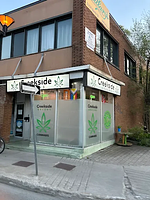 Creekside Greens - Ottawa store front