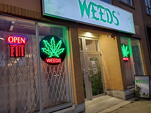 Weeds Glass & Gift - Kingsway store front