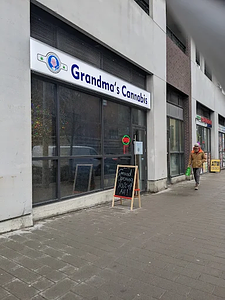 Grandma's Cannabis store front