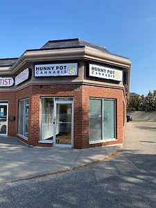 Hunny Pot Cannabis - Applewood Hills store front