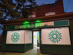 Ameri Cannabis – Long Branch, Etobicoke store front