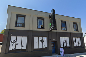 Vape Time store front