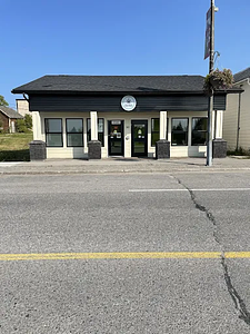 Ideal Buds - Sioux Lookout store front