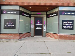 T Cannabis - Smiths Falls store front