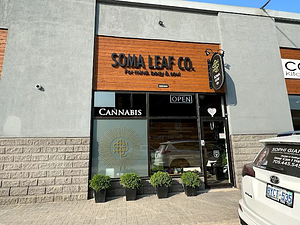 Soma Leaf Company - Thornbury store front