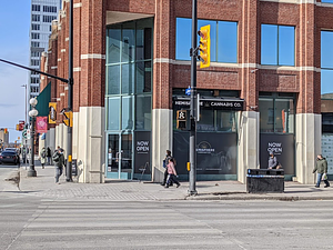 Sweet Seven Cannabis - Ottawa store front