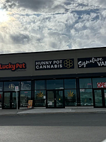 Hunny Pot Cannabis - Stittsville store front