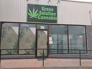 Green Solution Cannabis - St. Paul store front